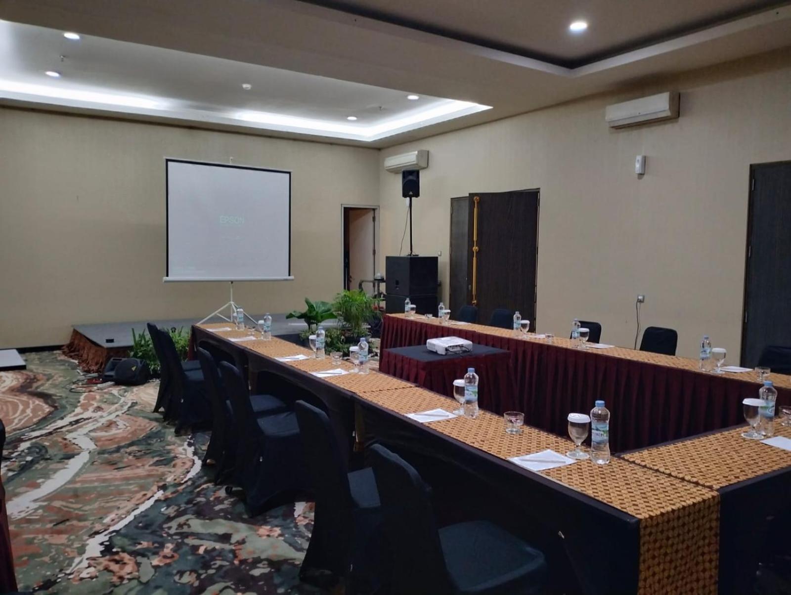 Grand Kangen Hotel Urip Sumoharjo Yogyakarta Luaran gambar